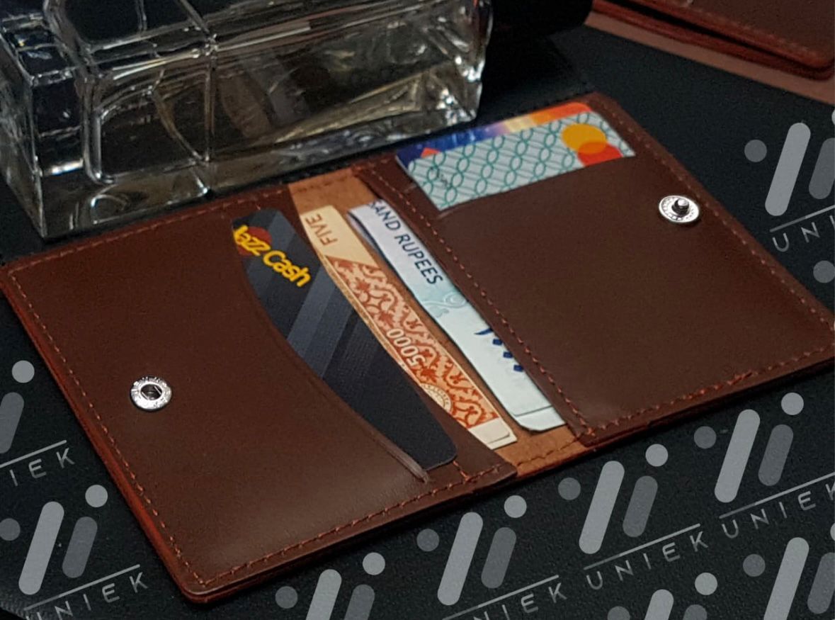 MINI WALLET FOR MEN ( SYNTHETIC MATERIAIL )